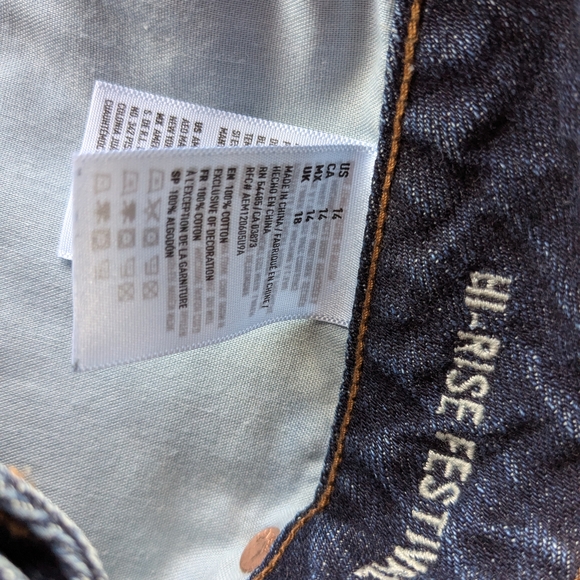 American Eagle Outfitters Blue Distressed Jean Shorts - Picture 5 of 5